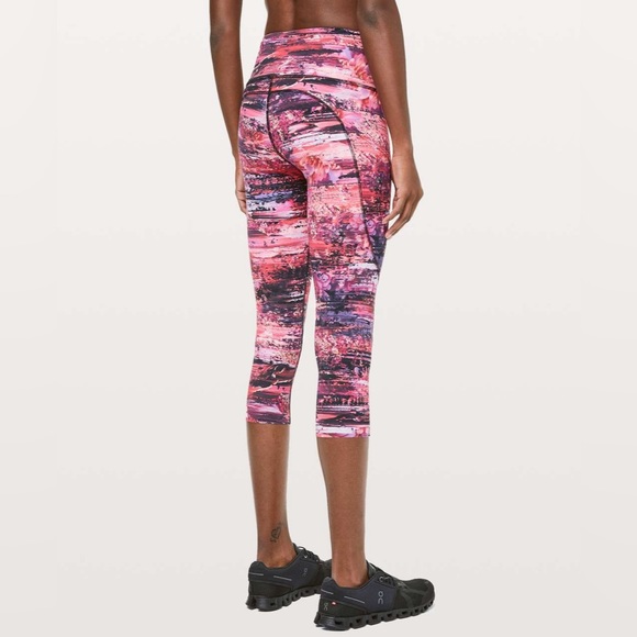 Lululemon Fast and Free HR Crop Leggings Size 2 - Picture 15 of 16